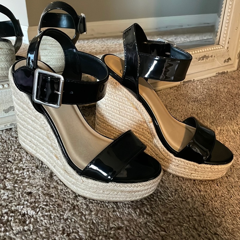 Wedge sandles
